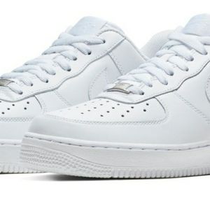 Nike Air Force 1 07' Womens size 7.5